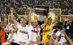 O Corinthians quebrava um tabu histórico e conquistava a Libertadores pela primeira vez na história, em julho de 2012