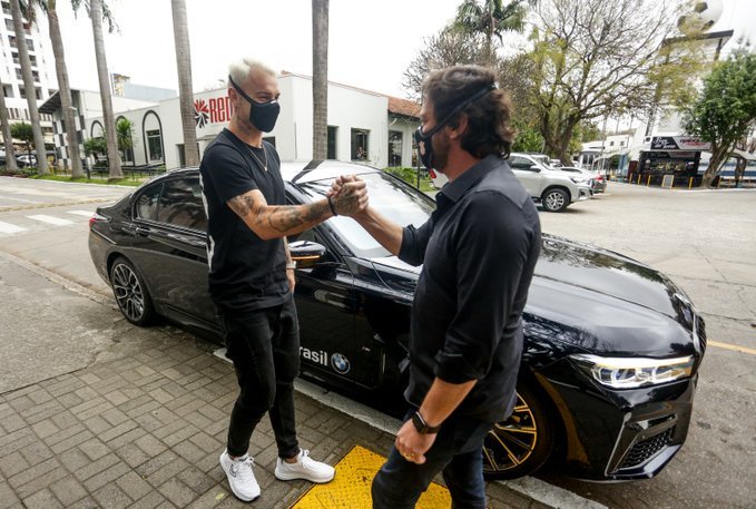 Corinthians voltou a recepcionar jogadores importantes como Roger Guedes. Autoestima 