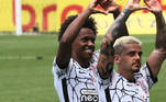 Apesar dos bons resultados, o Corinthians teve um início decampeonato conturbado, perdeu para o rival Santos na terceira rodada e teve queenfrentar a demissão do técnico Sylvinho