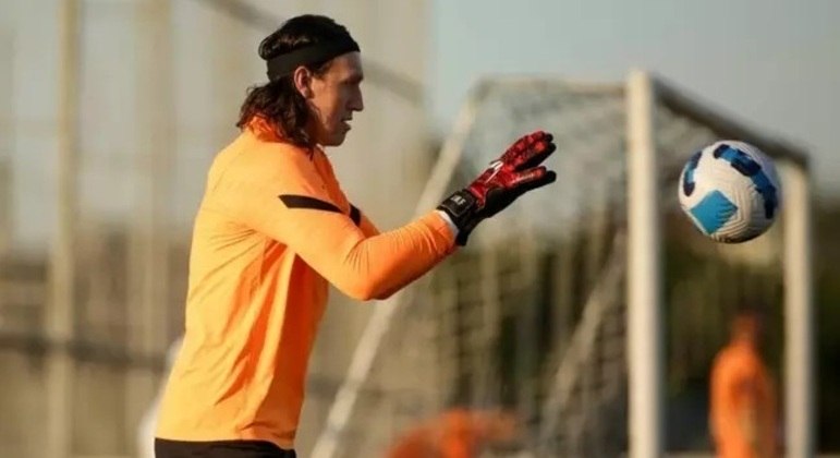 Se atuar, goleiro Cássio se isola como terceiro jogador com mais partidas pelo Corinthians