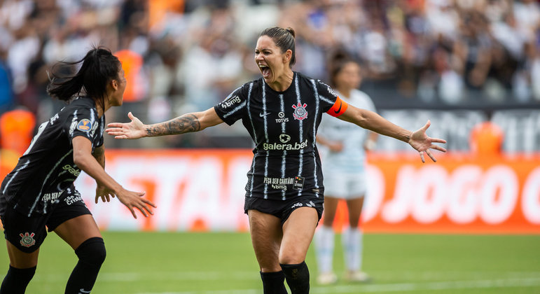 Corinthians conquistou a Supercopa do Brasil e gabaritou todos os títulos do futebol feminino