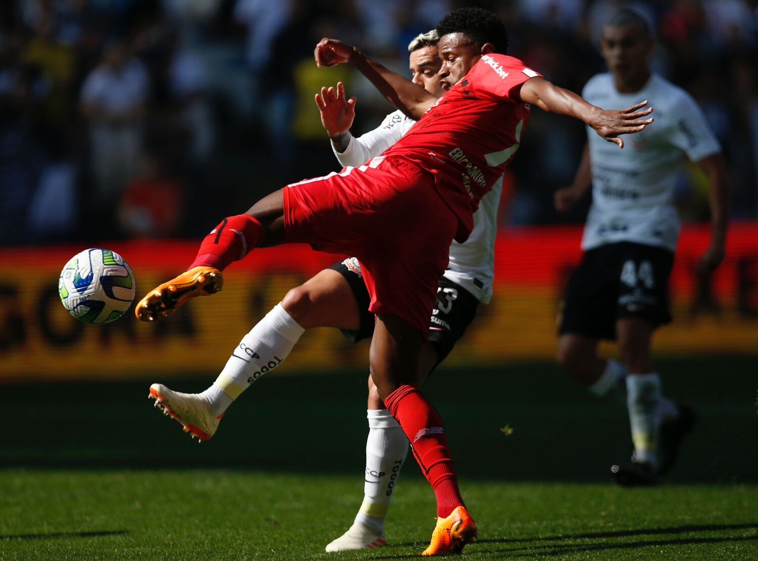 Corinthians Joga Mal, Perde Para O RB Bragantino E Pode Entrar Na Zona ...