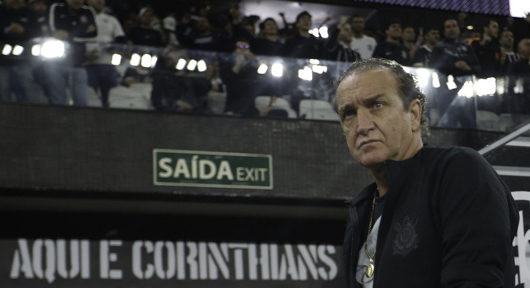 Cuca não conseguiu provar sua inocência na condenação por estupro. Segue banido do futebol brasileiro
