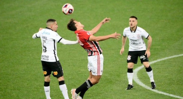 Em Jogo Maluco Corinthians E Sao Paulo Empatam Em Itaquera Esportes R7 Futebol