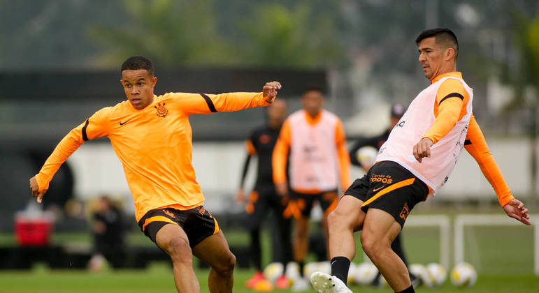 Corinthians treinou mais uma vez