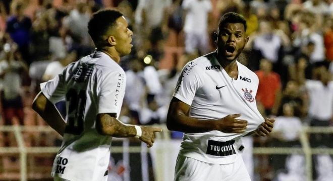 Corinthians chega à quarta fase invicto, pois na etapa de grupos venceu dois jogos e empatou um