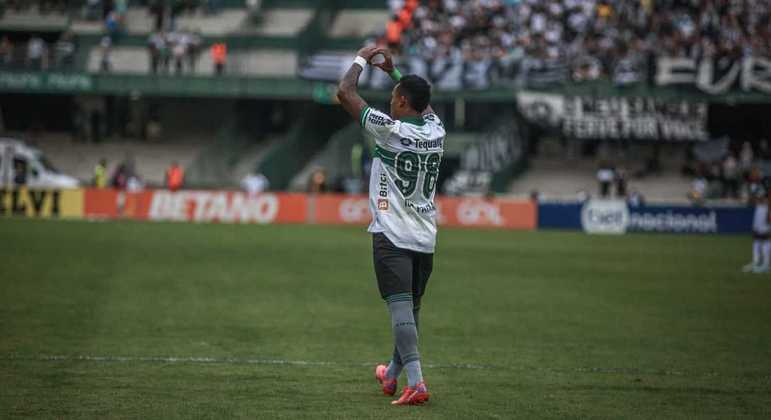 Igor Paixão, revelação do Coritiba, marcou o gol da vitória sobre o Botafogo