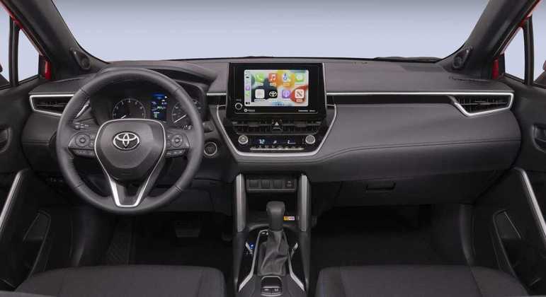 SUV tem central multimídia de 8 polegadas com conexão com Android Auto e Apple CarPlay