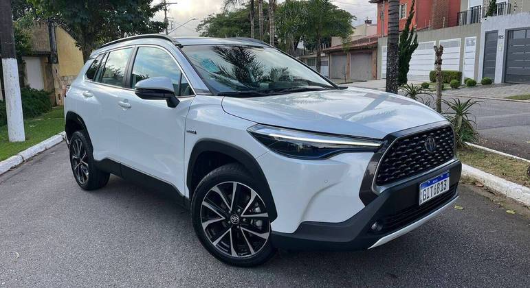 Corolla Cross é um típico SUV japonês de acabamento simplificado e robusto