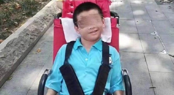 Morte de Yan Cheng repercutiu nas redes e levou à demissão de autoridades