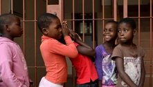 Especialista diz que infecções são leves em crianças sul-africanas 