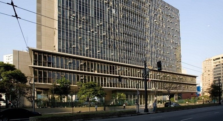 Prefeito apresenta Orçamento para o próximo ano na Câmara Municipal