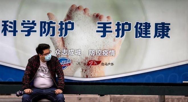 Cena em Ghuangzhou, na China: país tenta controlar pandemia de covid-19