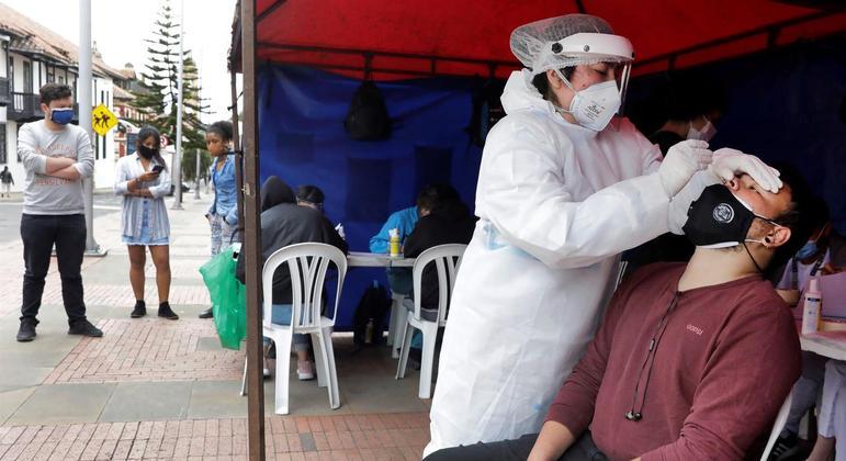 Planeta registrou desde o início da pandemia 232 mi de casos de infecção pelo coronavírus