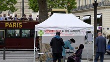 França deve registrar mais de 200 mil casos diários de Covid por dia