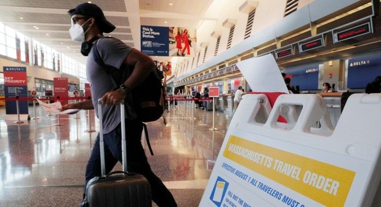 Embaixadas e consulados dos EUA no Brasil pretendem retomar em breve emissão de vistos