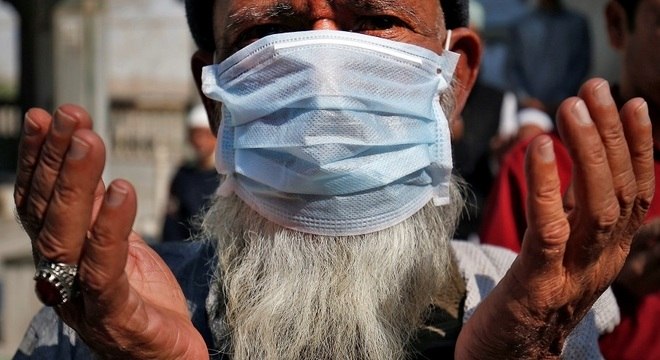 Índia gera polêmica ao recomendar gengibre contra o coronavírus