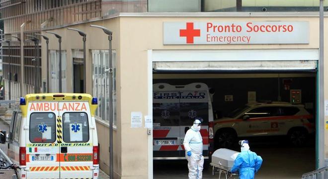 Segunda onda de contágios do coronavírus já causou centenas de mortes na Itália
