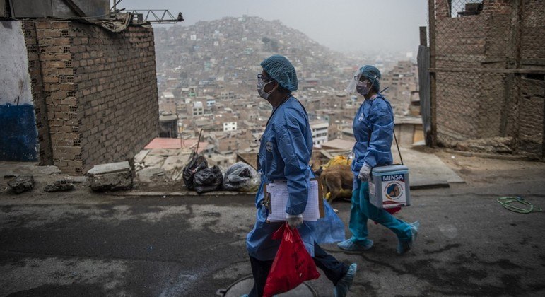 Pandemia matou quase três vezes mais pessoas que o estimado no Peru
