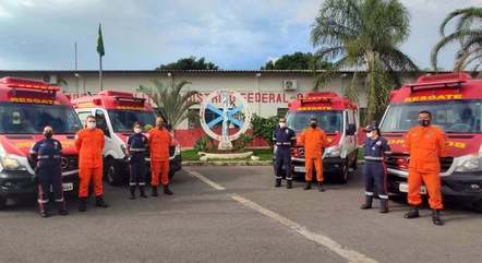 Na imagem, bombeiros da ativa do Distrito Federal 