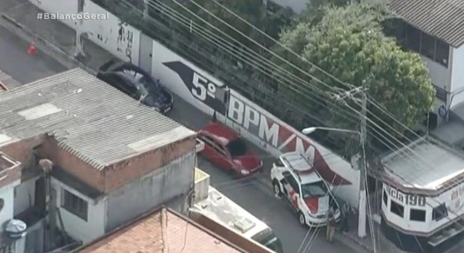 Corregedoria cerca batalhão da PM na zona norte de SP - Notícias - R7 São  Paulo