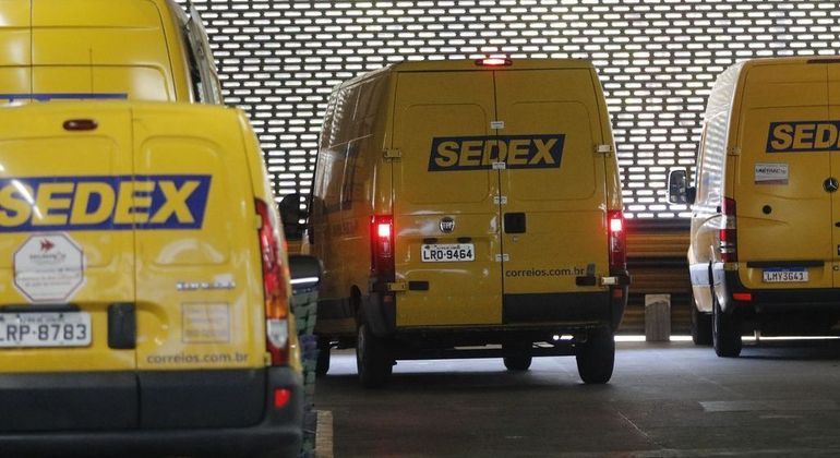 Câmara vota projeto de privatização dos Correios 