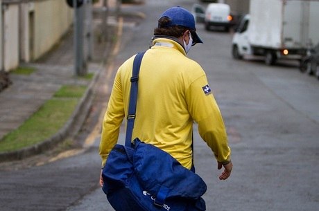 Funcionários dos Correios estão em greve
