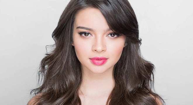 Cortar a franja: Faça sozinha e em casa