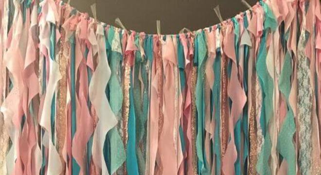 Cortina de papel colorido