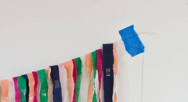 Cortina de papel crepom colorida 