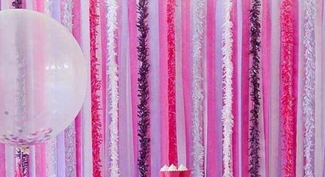 cortina de papel crepom rosa