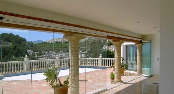 Cortina de vidro para varandas grandes