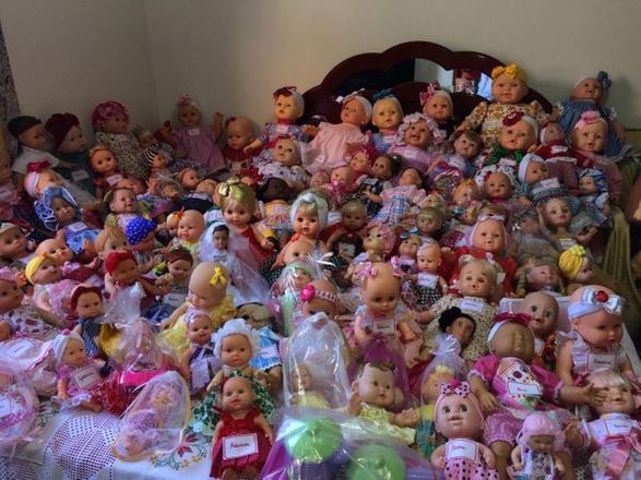 Em 2017, Chiquita restaurou 43 bonecas. Já em 2018, foram 101. Neste ano de 2019, fez mais mais de 200 bonecas. “É uma alegria ver as crianças com as bonecas, elas ficam muito felizes”, disse a costureira 