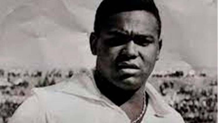 Coutinho, atacante brasileiro - Estreou com 14 anos e 11 meses no Santos, em 1958 / O eterno parceiro de Pelé no timaço dos anos 60 iniciou sua carreira profissional com apenas 14 anos. É um dos jogadores mais jovens desta lista, 