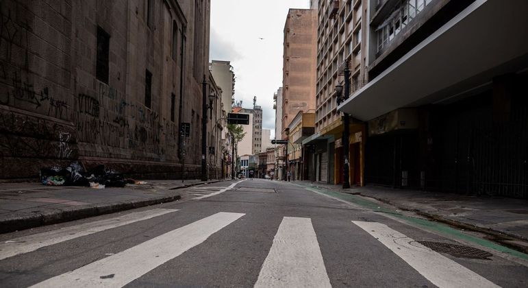 SP adota medidas mais restritas para conter alta de casos de covid-19