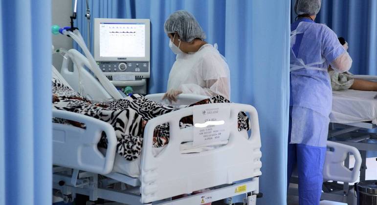 Internações de pessoas entre 30 e 55 anos em UTIs cresceu em todo o país