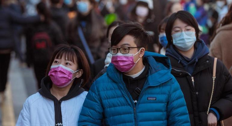 China viu curva de casos e mortes subir com relaxamento de medidas
