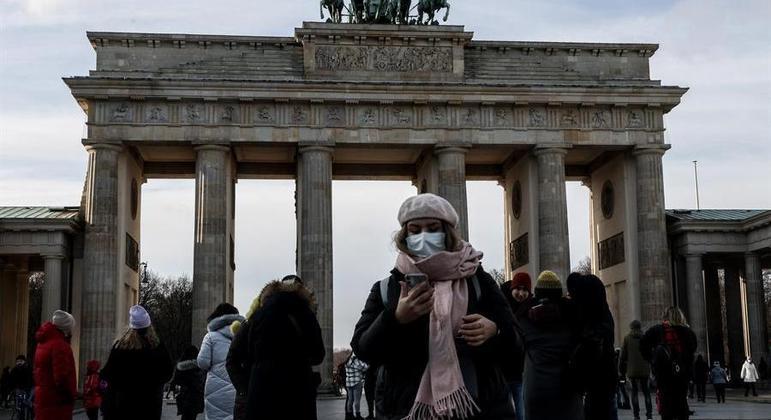 Países da Europa começam a vacinar crianças a partir de 13 de dezembro