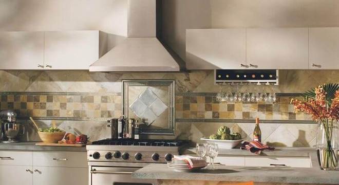 cozinha decorada com azulejo