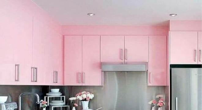 cozinha grande cor de rosa