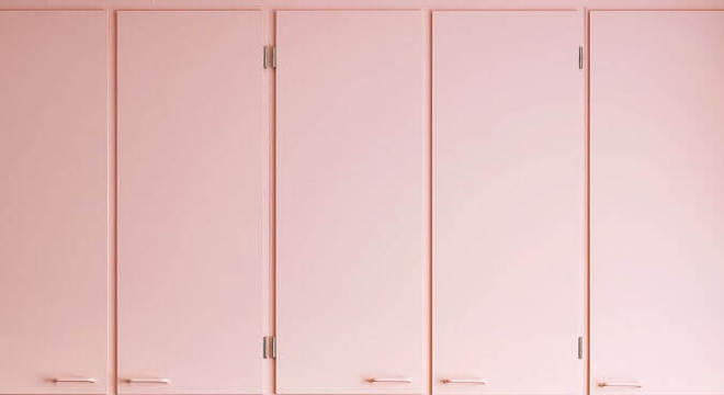 cozinha rosa e preta planejada