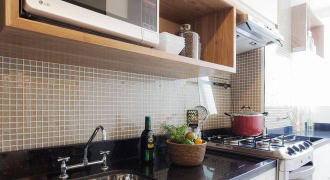 Cozinhas Pequenas decorada-com-pia-de-granito