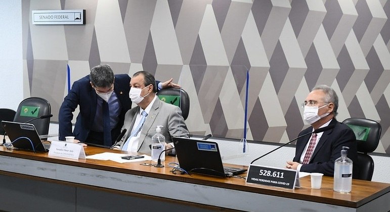 Senadores Randolfe Rodrigues (Rede-AP), Omar Aziz (PSD-AM) e Renan Calheiros (MDB-AL), na CPI da Covid 