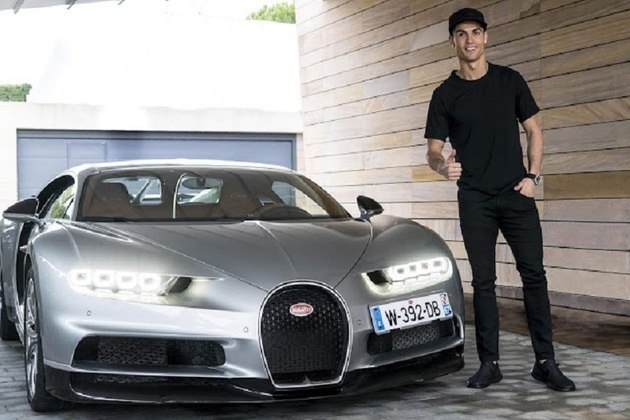 Entre os mais rápidos esta o Bugatti Chiron, que custa cerca de  R$13.5 milhões e atinge até 440 km/h