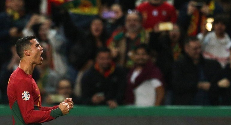 Cristiano Ronaldo marcou dois gols na vitória de Portugal
