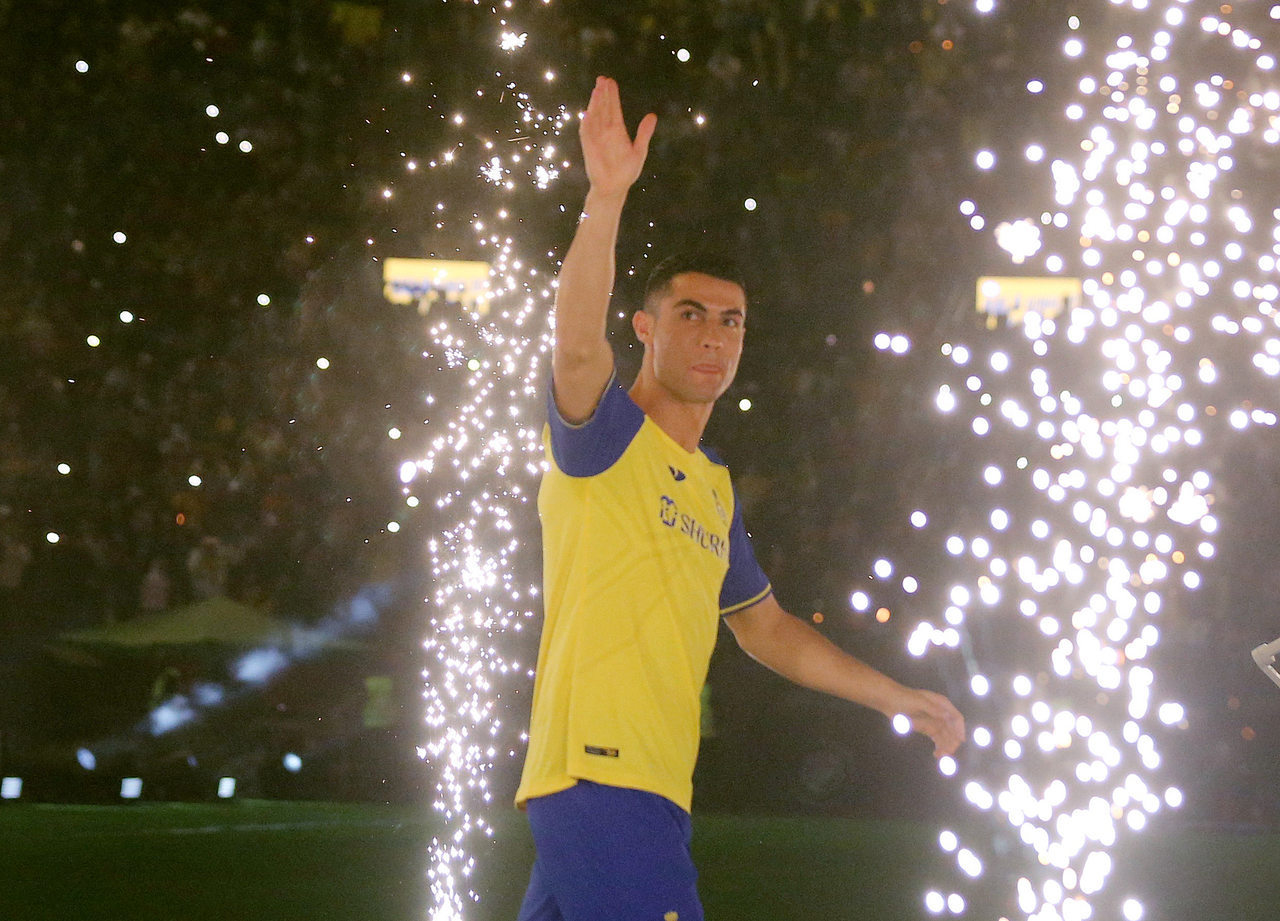 Cristiano Ronaldo garante que fica no Al-Nassr e elogia liga saudita: Pode  ser top-5 do mundo, futebol internacional