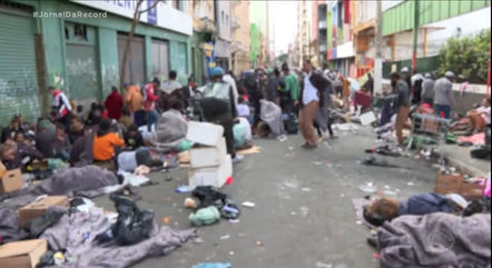 Pessoas em área da Cracolândia, em São Paulo
