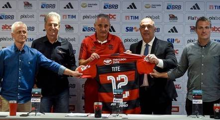Tite é apresentado oficialmente como treinador do Flamengo