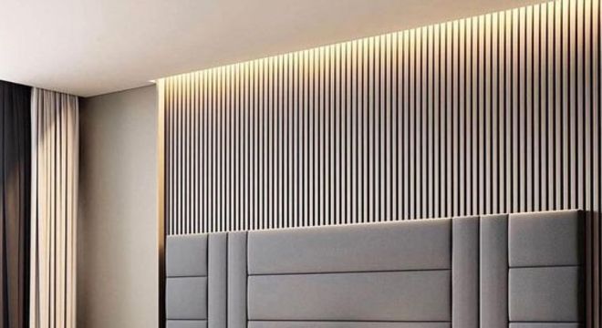 criado mudo suspenso - parede com madeira ripada e criado mudo suspenso 