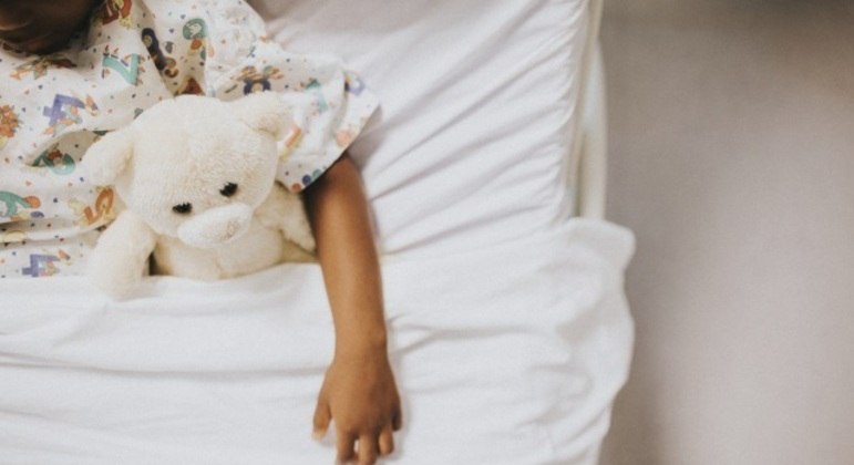 Hospitais novaiorquinos enfrentam sobrecarga de internações infantis

